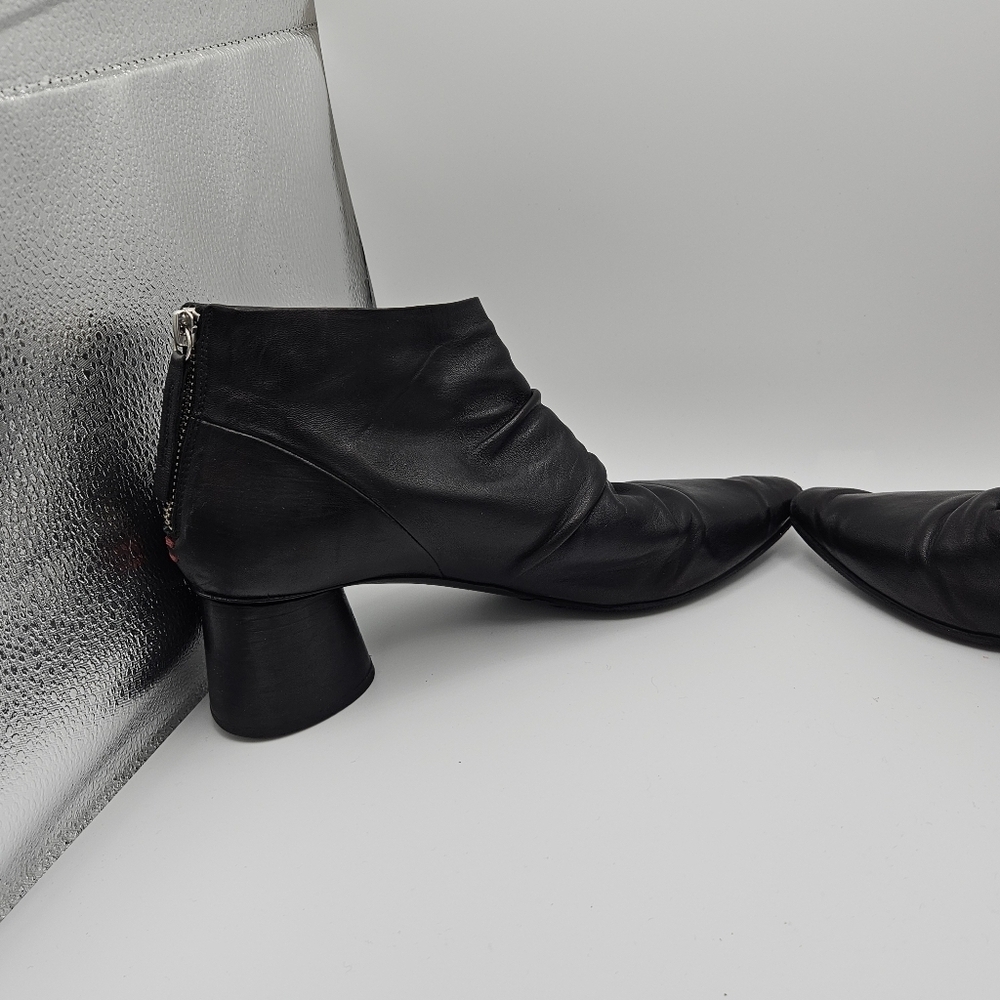 Halmanera black scrunched leather pointed toe heeled ankle boots size 39.5 - Picture 8 of 12